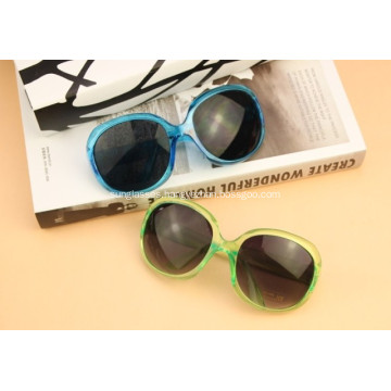 Custom Sunglasses With Logo Printed At Small Quantity